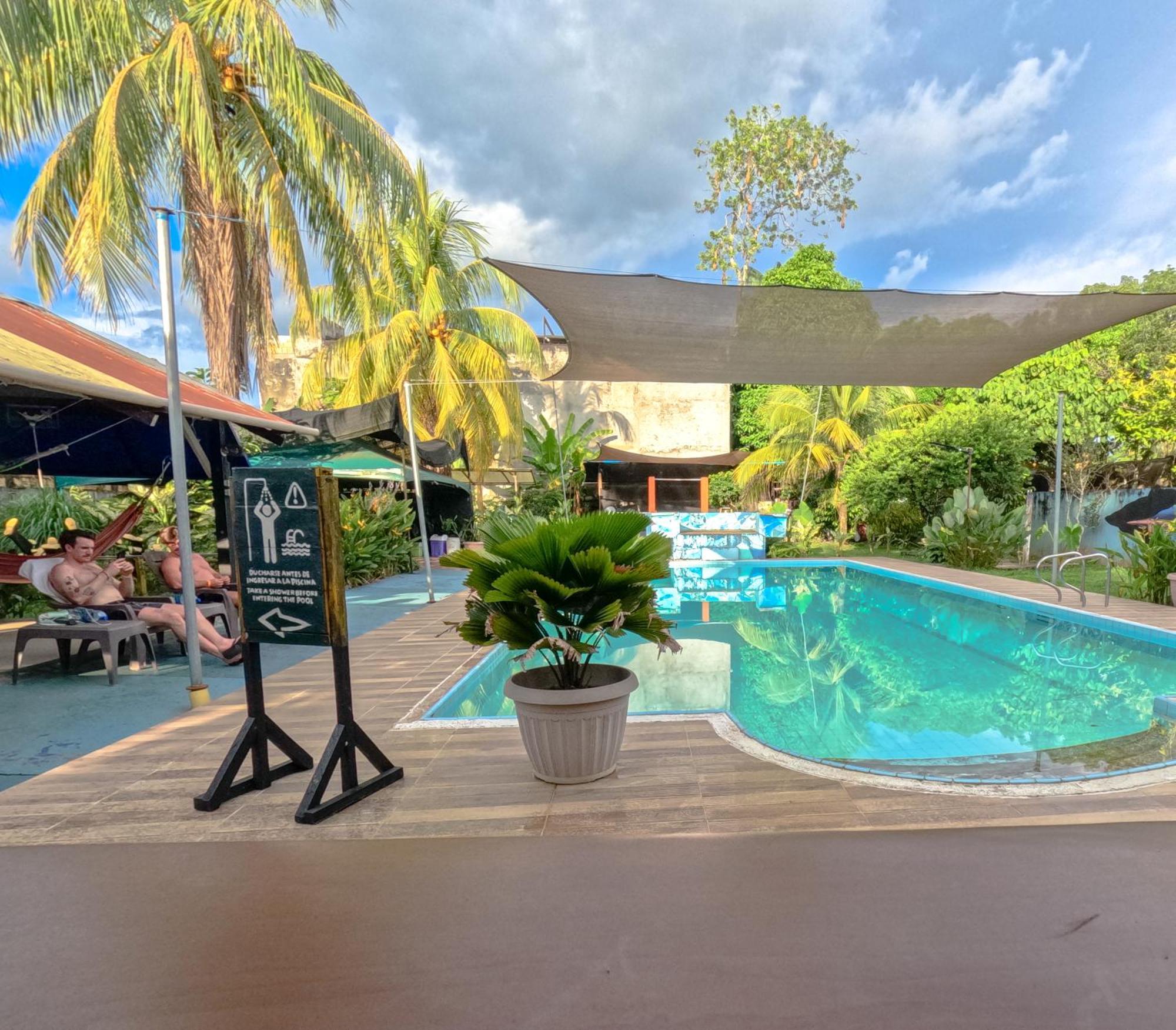 Hostel Casa De Las Palmas Tours 莱蒂西亚 外观 照片