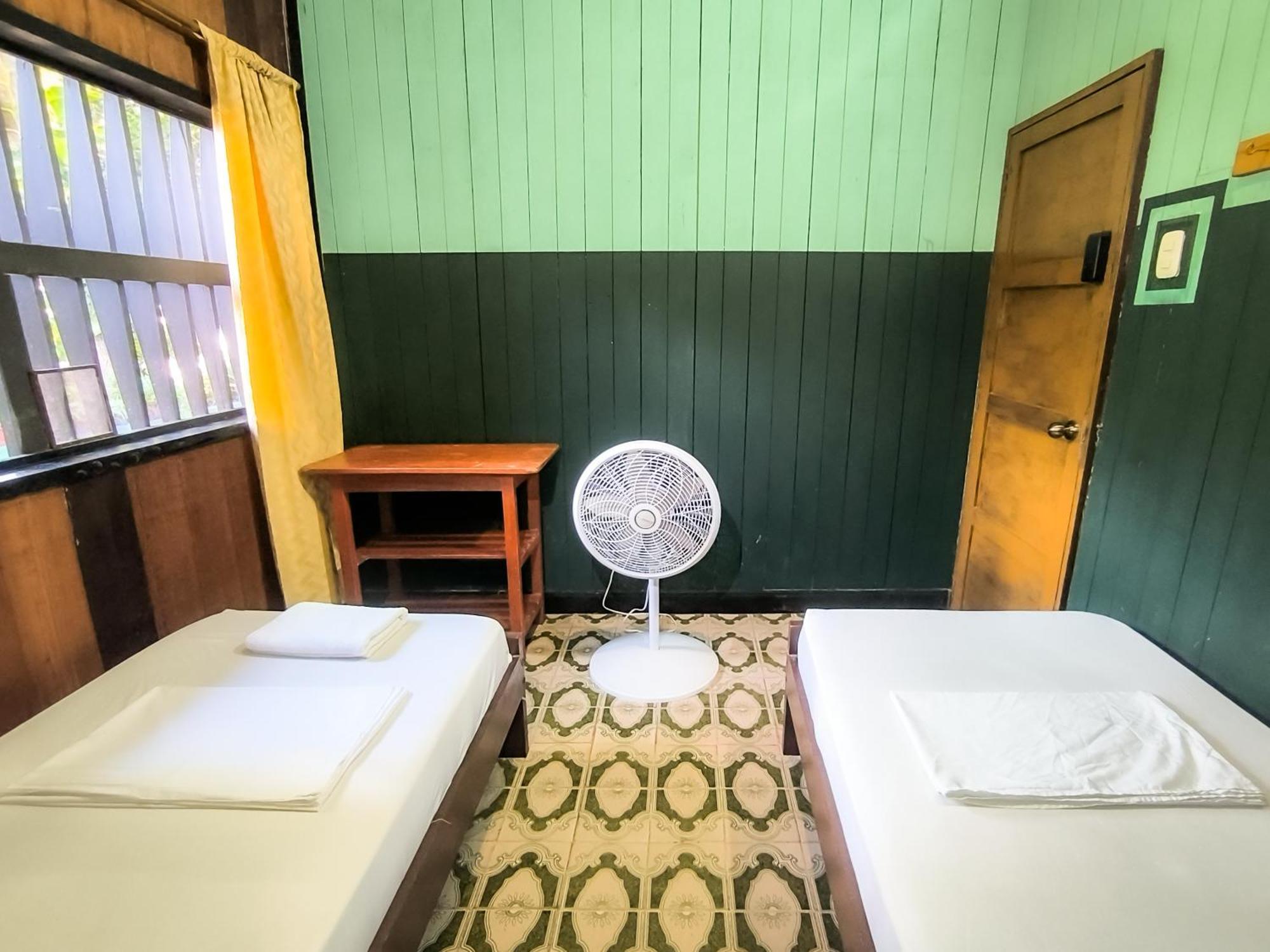 Hostel Casa De Las Palmas Tours 莱蒂西亚 外观 照片